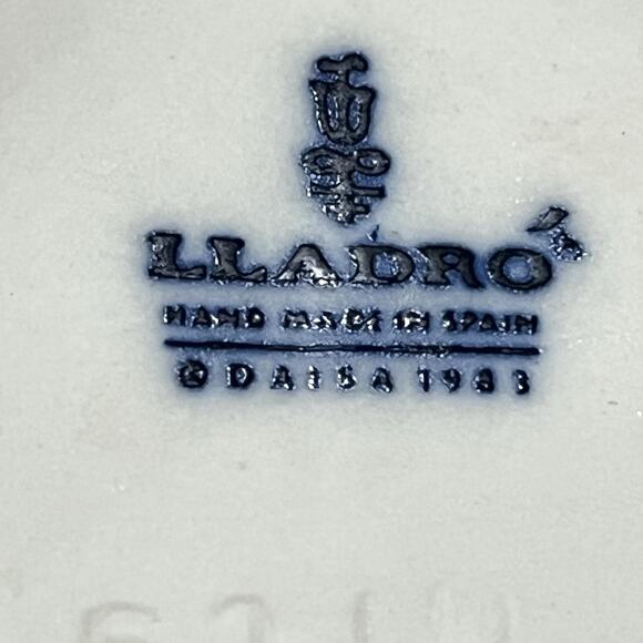 Retired Lladro 5210 Daisa 1983 Girl Bow Lace Parasol Figurine MISSING PARASOL - Picture 10 of 12